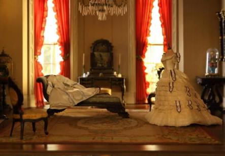 chi-kogan-sidewalks-thorne-rooms-20121130-001